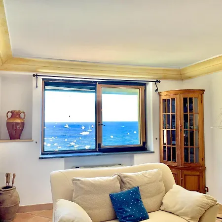 - Casa Vira *