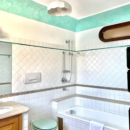 - Casa Vira Feriehus