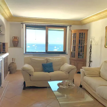 - Casa Vira *
